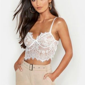NWT Boohoo Laced Cupped Bralette
